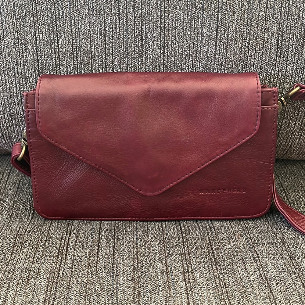 Wanderers clutch/crossbody bag